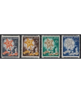R98 - R101 Kinderzegels (xx)