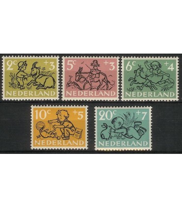 596 - 600 Kinderzegels (xx)