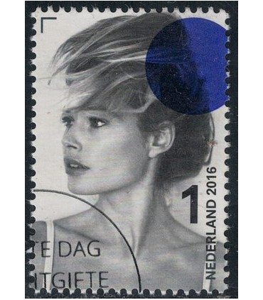 3466 Doutzen Kroes (o) c