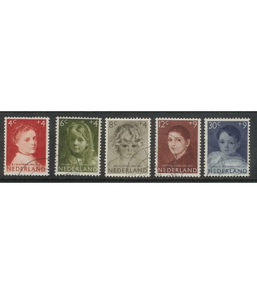702 - 706 Kinderzegels (x)