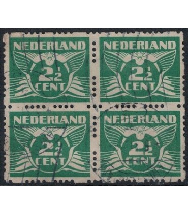 R37 vliegende duif (o) blok van vier