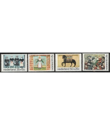 1079 - 1082 Kinderzegels (xx)