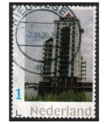 Flat aan het water (o)