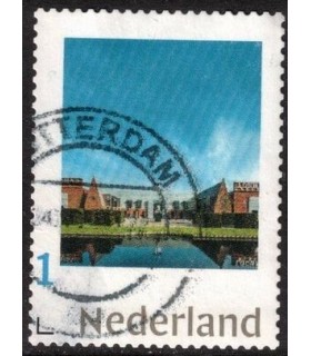 Hofje met waterpartij (o)