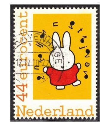 2562 D5 Nijntje viert feest (o) 2.