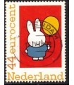 2562 D5 Nijntje viert feest (o) 3.