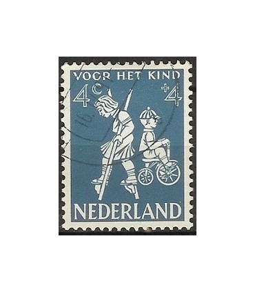 715 Kinderzegels (o)